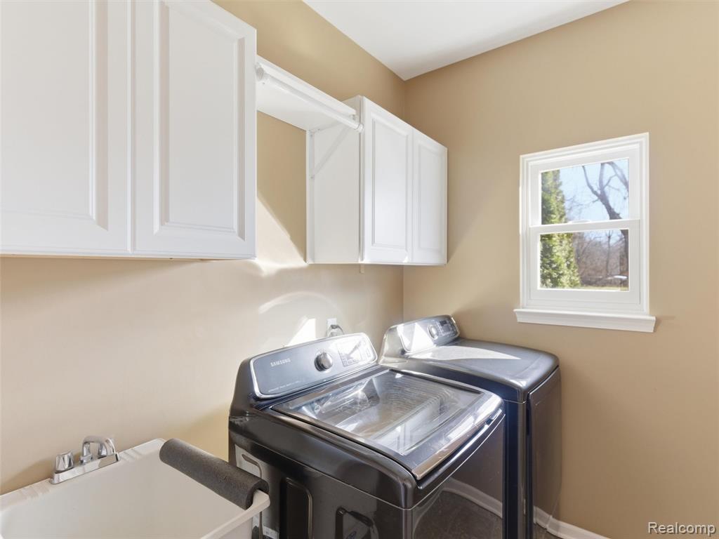 7640 Clintonville Road, Clarkston, MI 48348 — Photo 16