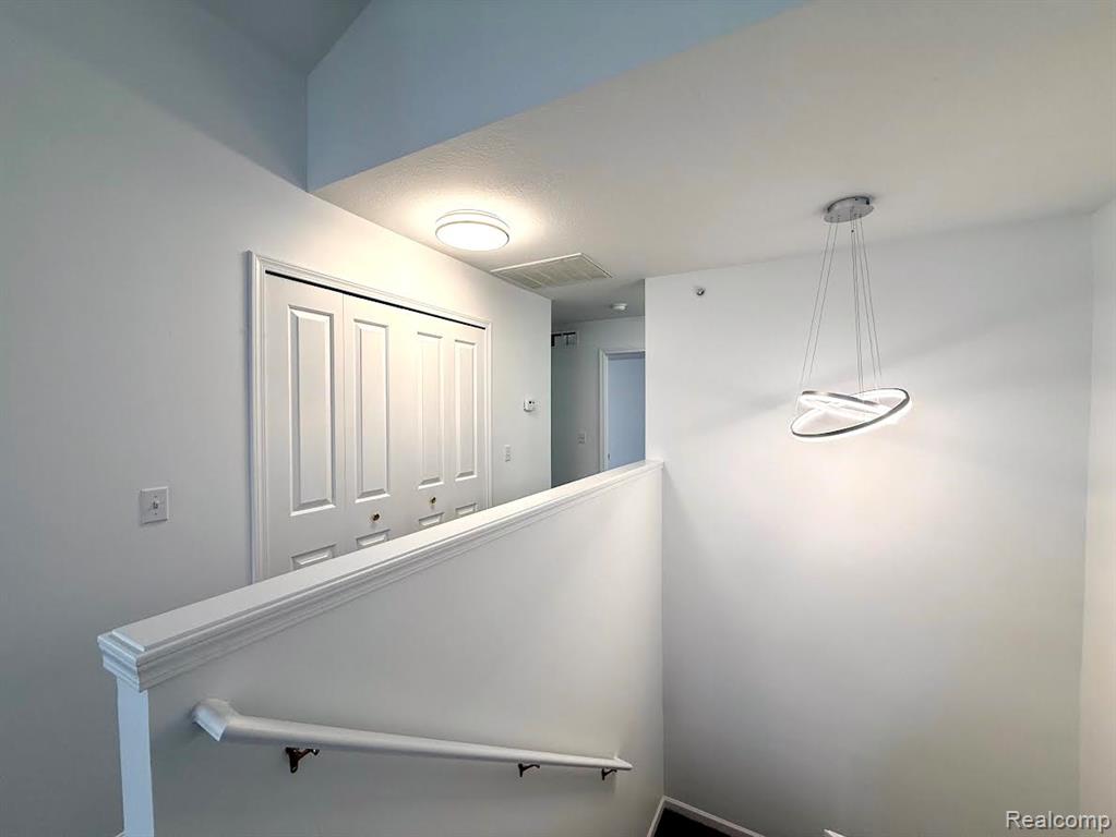 29067 Cullen Drive, Romulus, MI 48174 — Photo 27