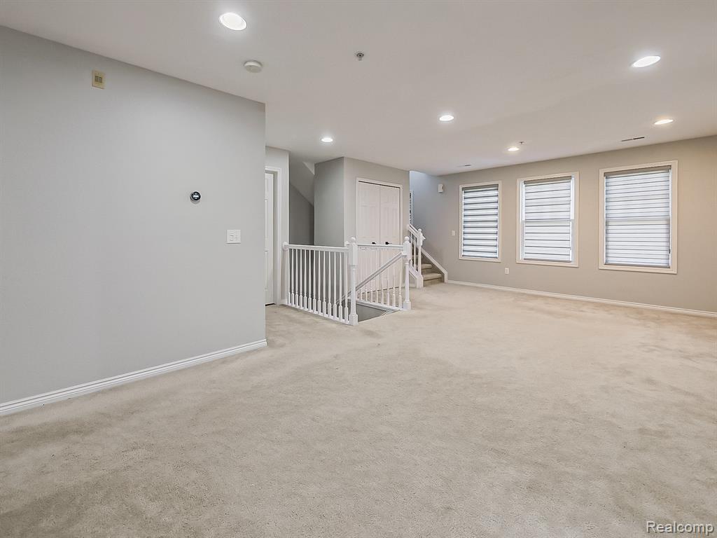50107 Harding Street, Canton, MI 48188 — Photo 2