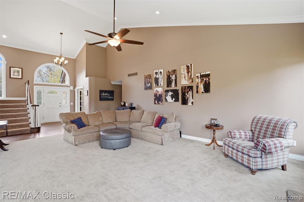 1726 Pondview Lane, Commerce Twp, MI 48382 — Photo 15