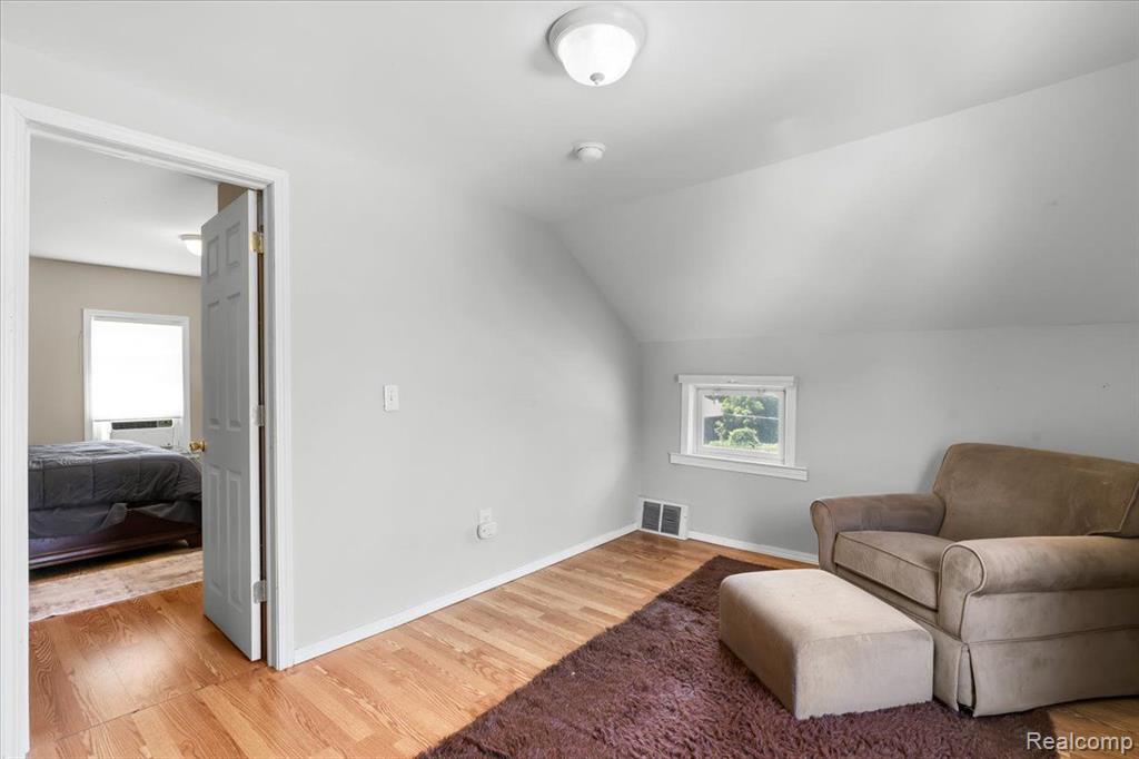 32 CEDAR Street, Ortonville, MI 48462 — Photo 18