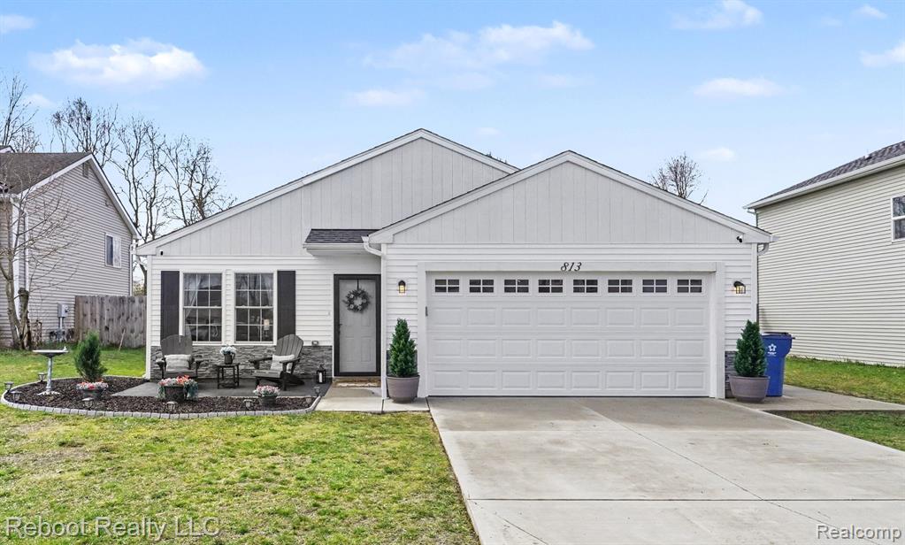 813 Partridge Court, Holly, MI 48442 — Photo 2