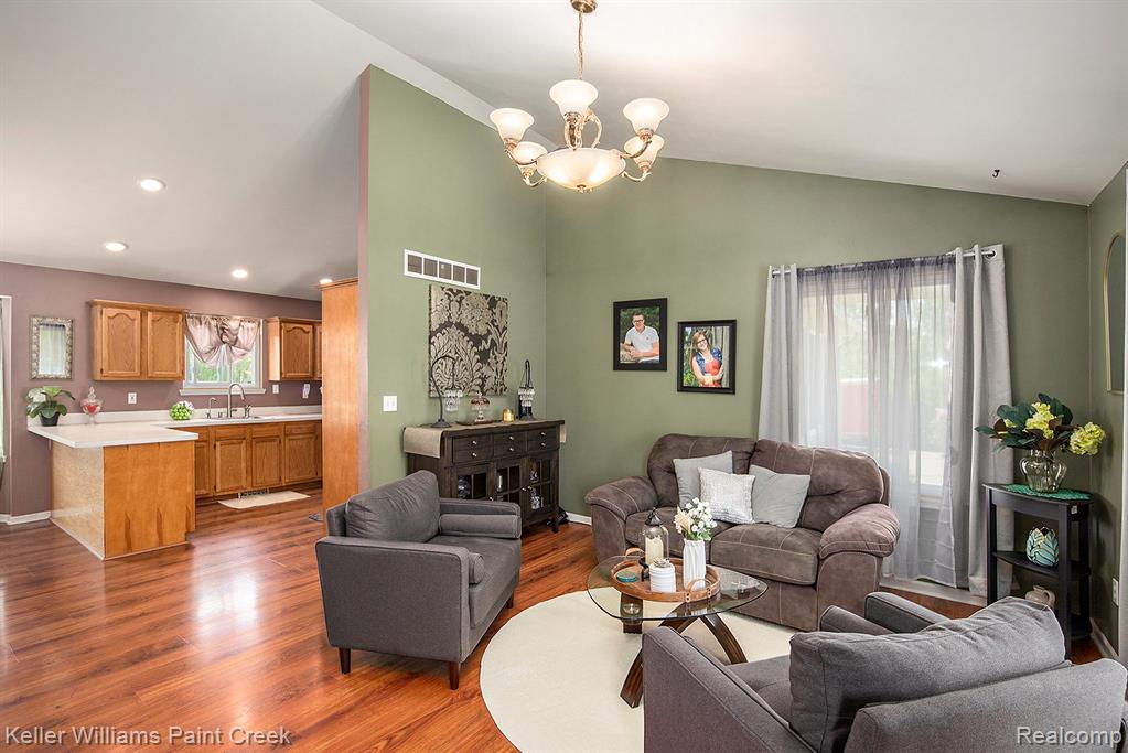3993 Single Tree Circle, Dryden, MI 48428 — Photo 5
