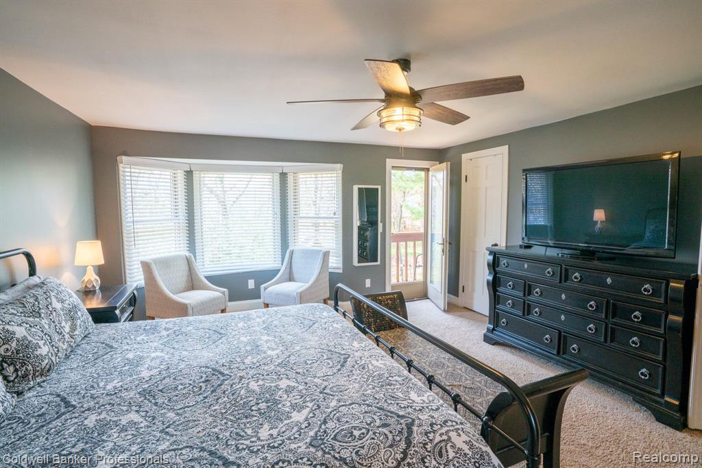 8177 FAWN VALLEY Drive, Clarkston, MI 48348 — Photo 16