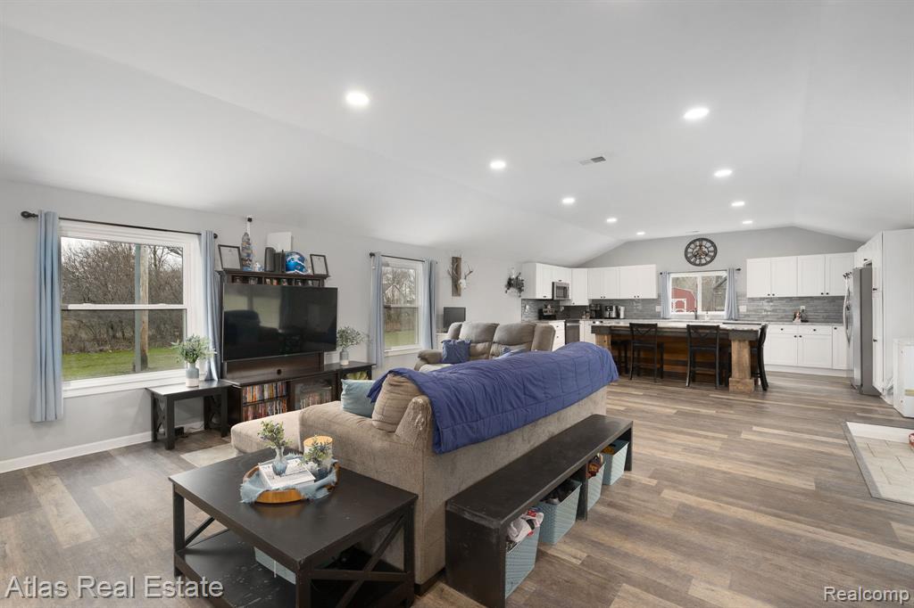 10025 Grand Blanc Road, Gaines Vlg, MI 48436 — Photo 17