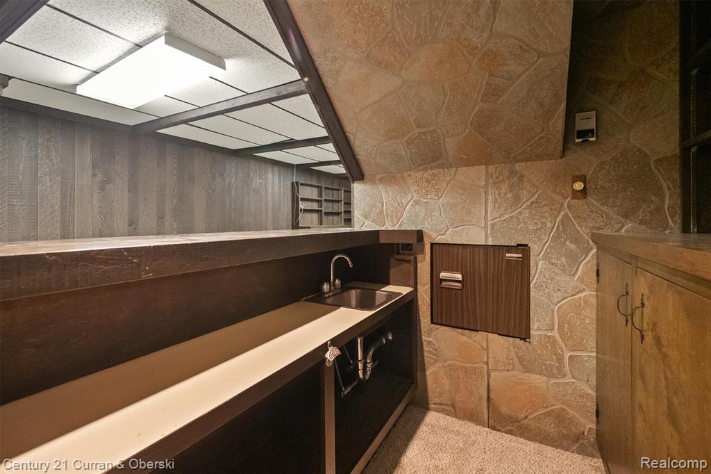 19419 Coachwood Road, Riverview, MI 48193 — Photo 37