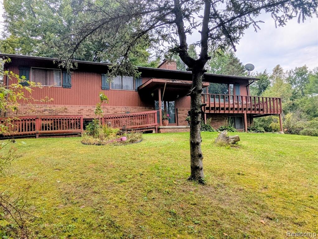 4050 Hunters Creek Road, Metamora, MI 48455