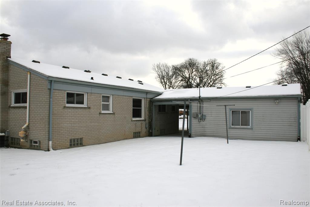 9219 Melrose Street, Livonia, MI 48150 — Photo 14