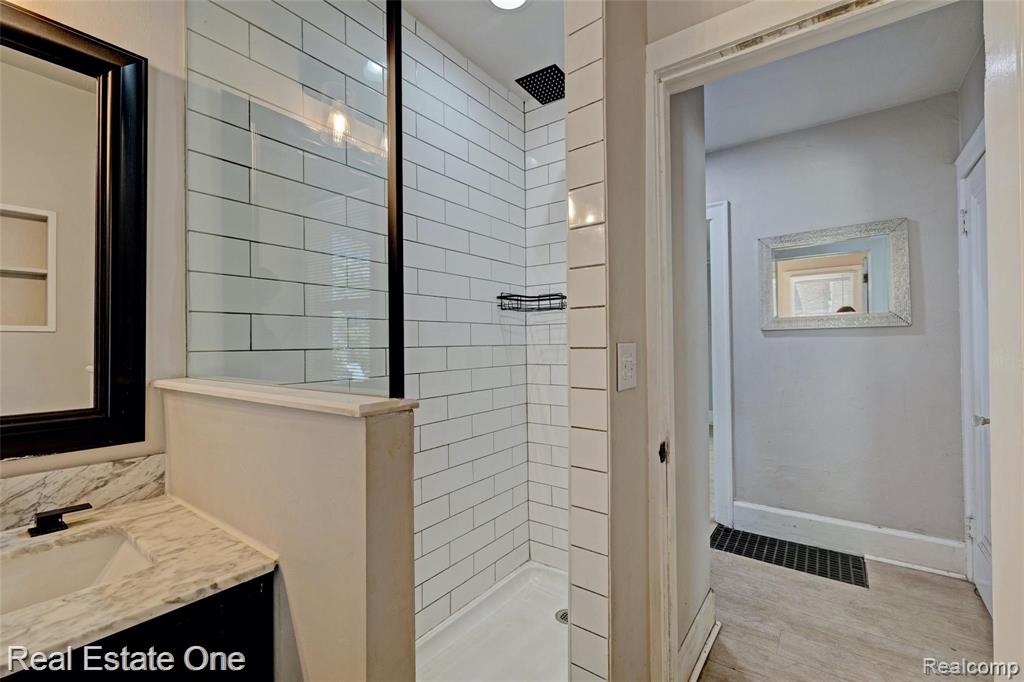 86 Marquette Street, Pontiac, MI 48342 — Photo 15