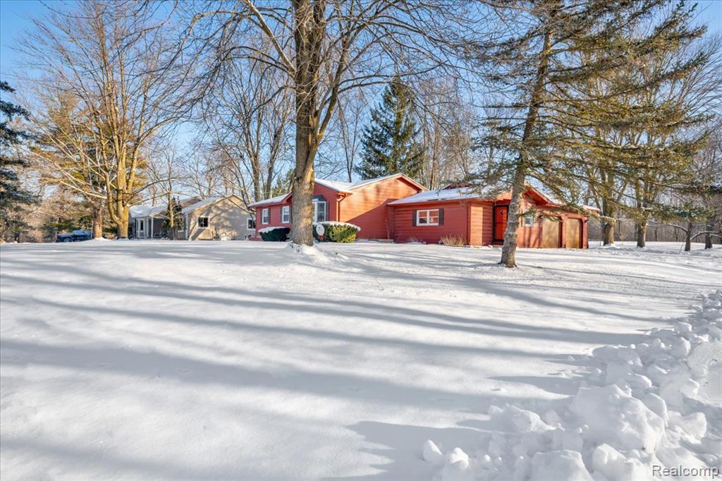 9169 Graytrax Road, Grand Blanc, MI 48439 — Photo 5
