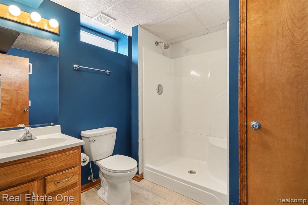 6226 Pinewood Drive, Clarkston, MI — Photo 26