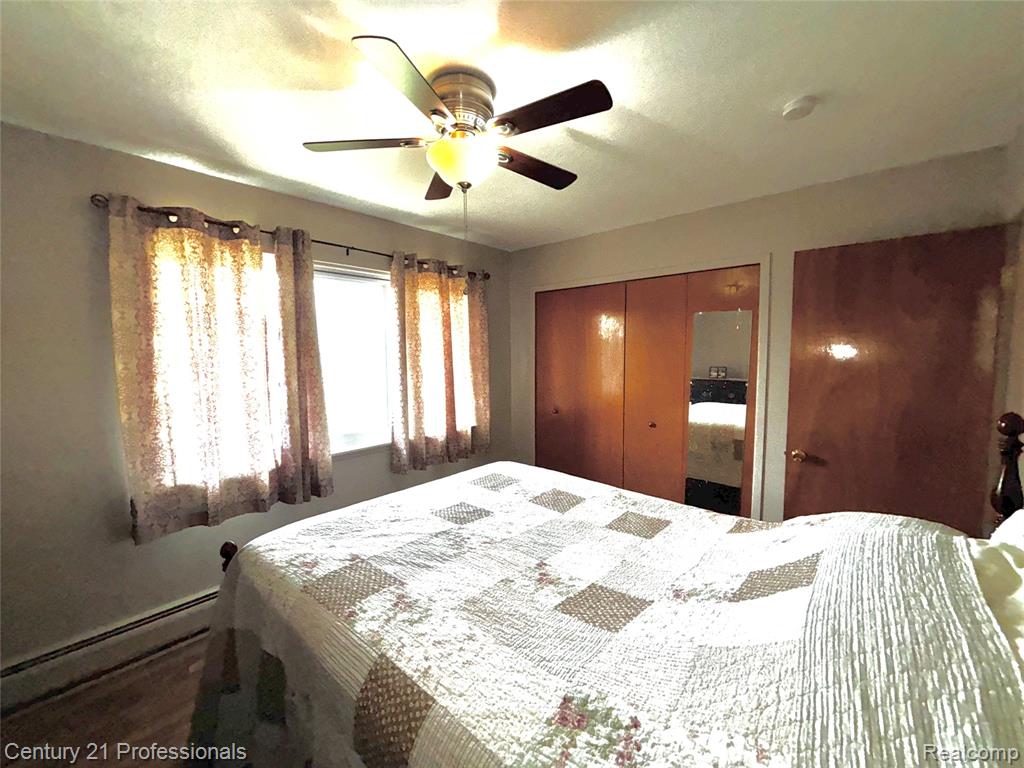 8203 Huntington Street, 15, Westland, MI — Photo 8