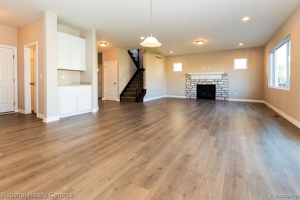 53188 Woodland Meadows Drive, Chesterfield, MI 48047 — Photo 11