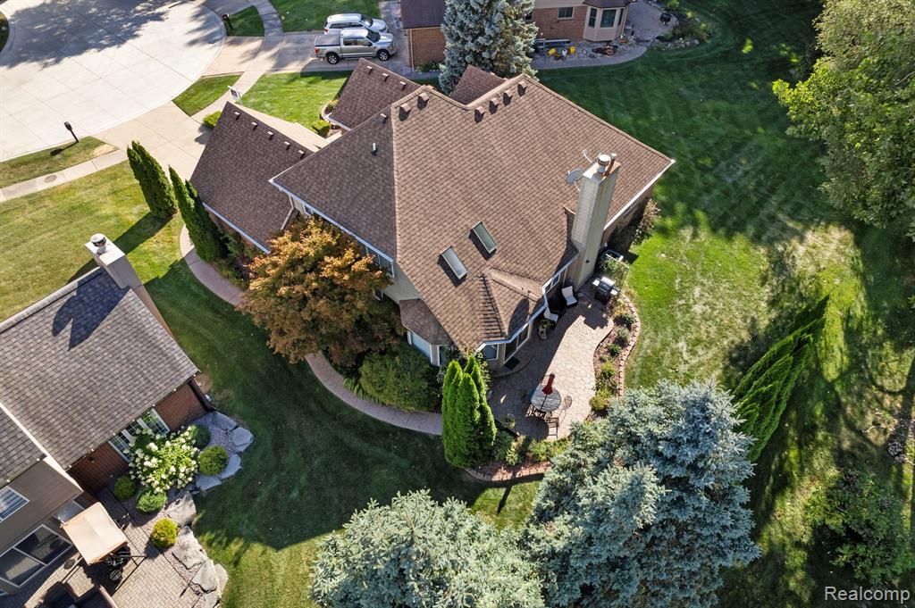 5061 Whitby Drive, Sterling Heights, MI 48314 — Photo 28