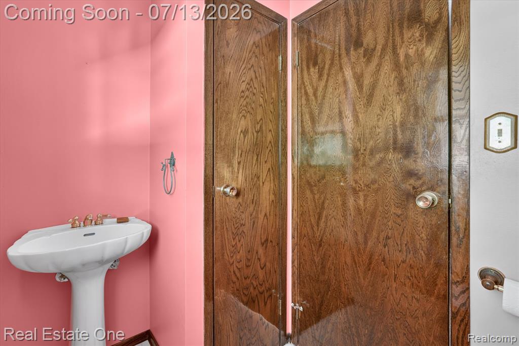 6039 Fish Lake Road, Holly, MI 48442 — Photo 35