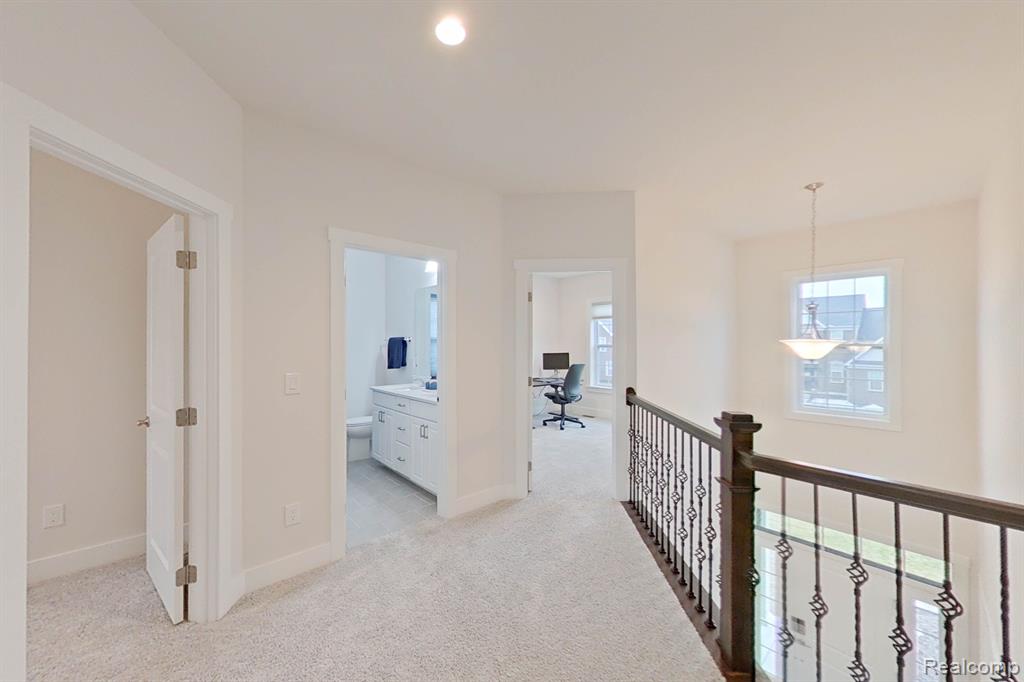 51060 LAUREL Park Drive, Canton, MI 48188 — Photo 34