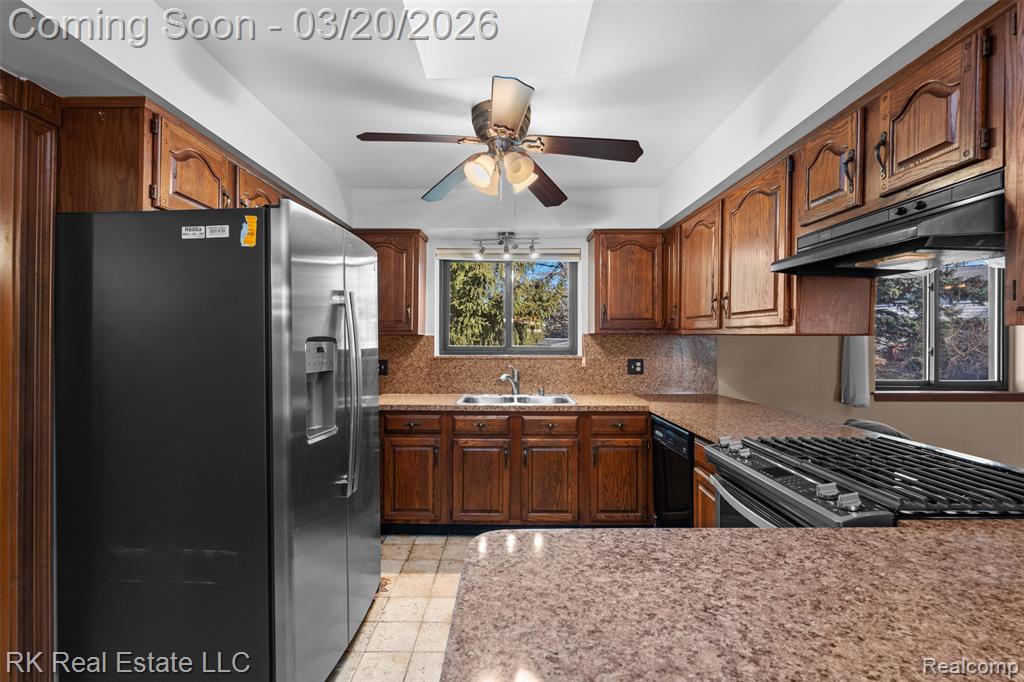 41319 Julie Court, Clinton Twp, MI 48038 — Photo 14