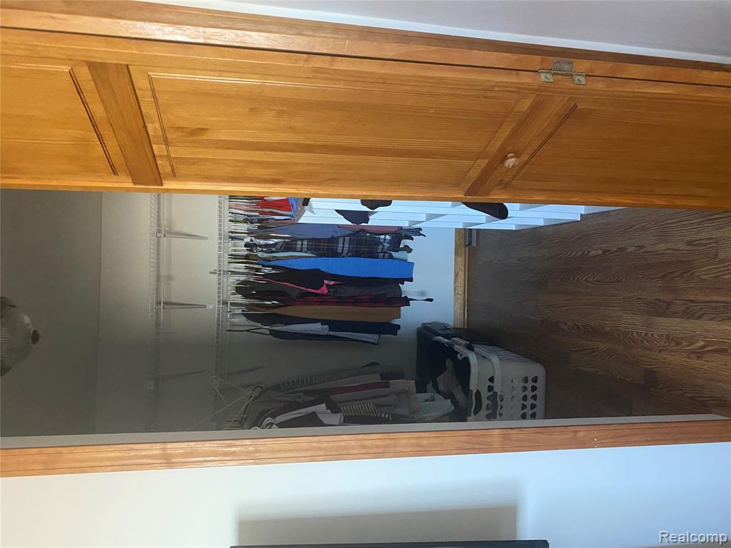 24816 Pamela Street, Flat Rock, MI 48134 — Photo 24