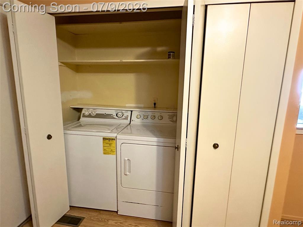 6669 Maple Lakes Drive, West Bloomfield, MI — Photo 5