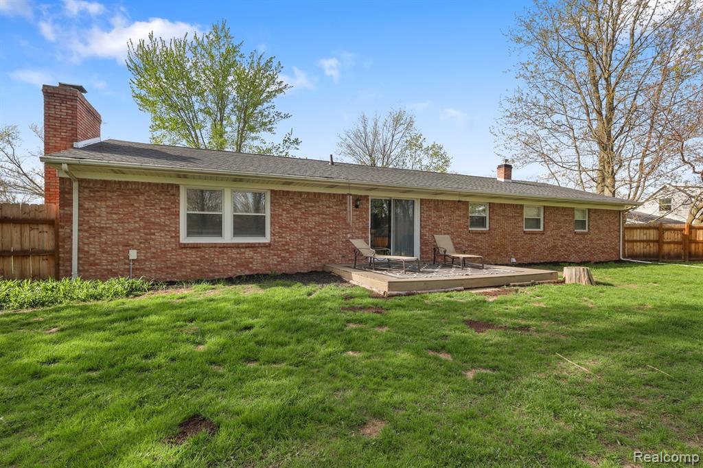 6106 Willow Highway, Grand Ledge, MI 48837 — Photo 5