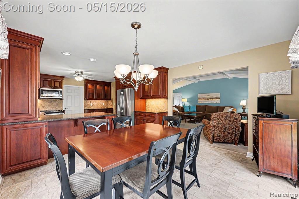 11921 Raintree Court, Utica, MI 48315 — Photo 11