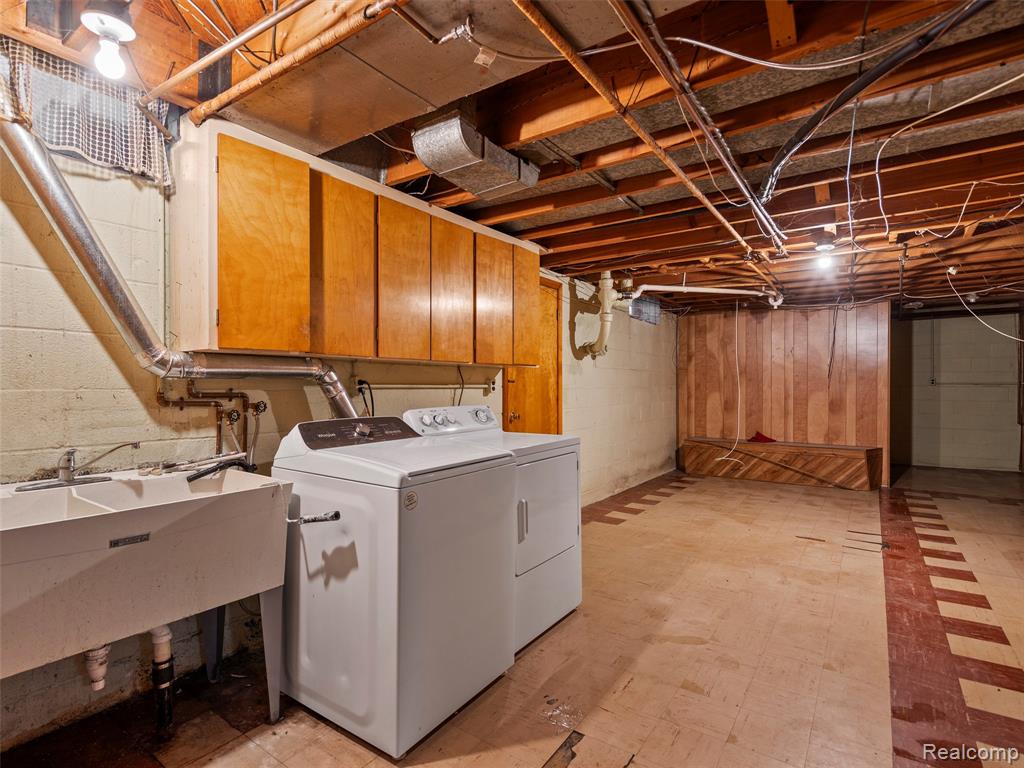 8211 Saint John Street, Utica, MI 48317 — Photo 26