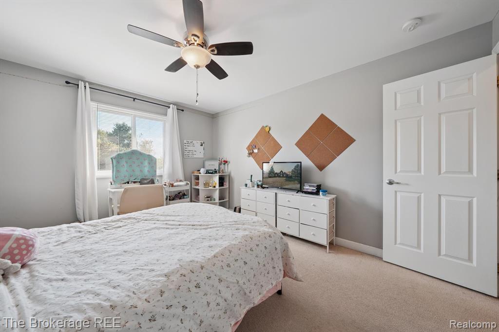 8000 Barrington Lane, Clarkston, MI 48348 — Photo 34