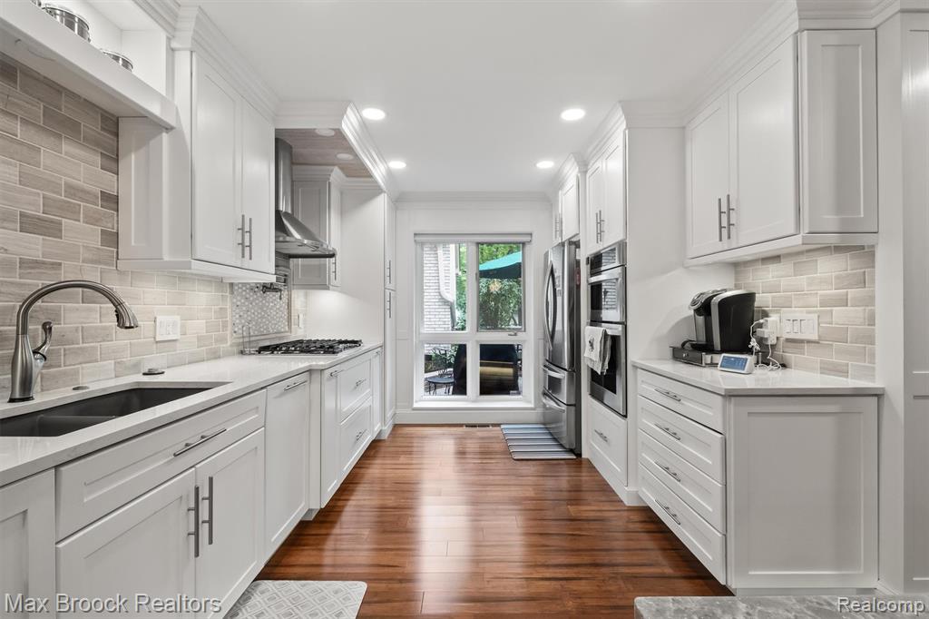 1276 Greenglen Court, Bloomfield Hills, MI 48304 — Photo 14