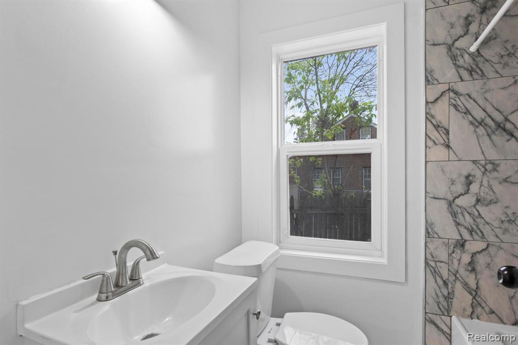 7780 FAUST Avenue, Detroit, MI 48228 — Photo 15