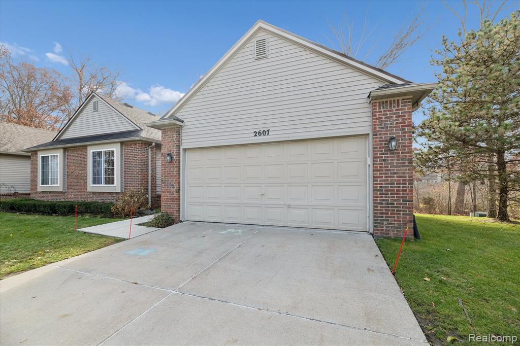 2607 S Moonglow Court, 35, Hartland, MI 48353 — Photo 4
