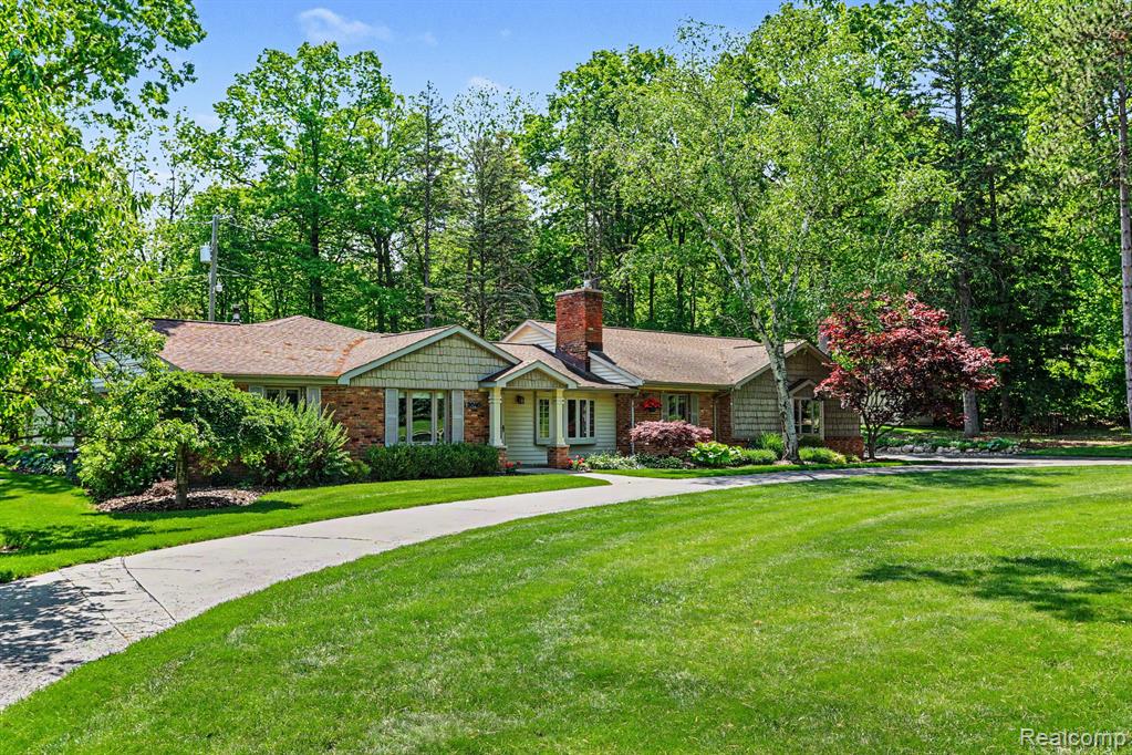 2080 Teggerdine Road, White Lake, MI — Photo 32