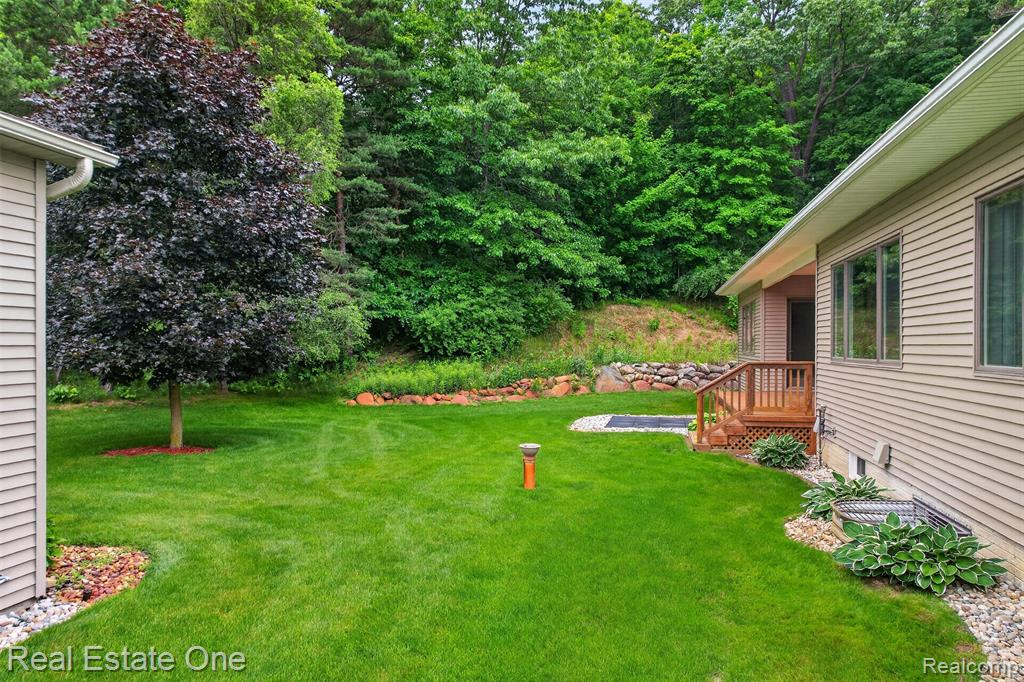 1161 Oakwood Road, Ortonville, MI 48462 — Photo 8
