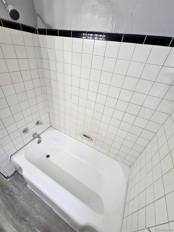 8442 Warwick Street, Detroit, MI 48228 — Photo 10