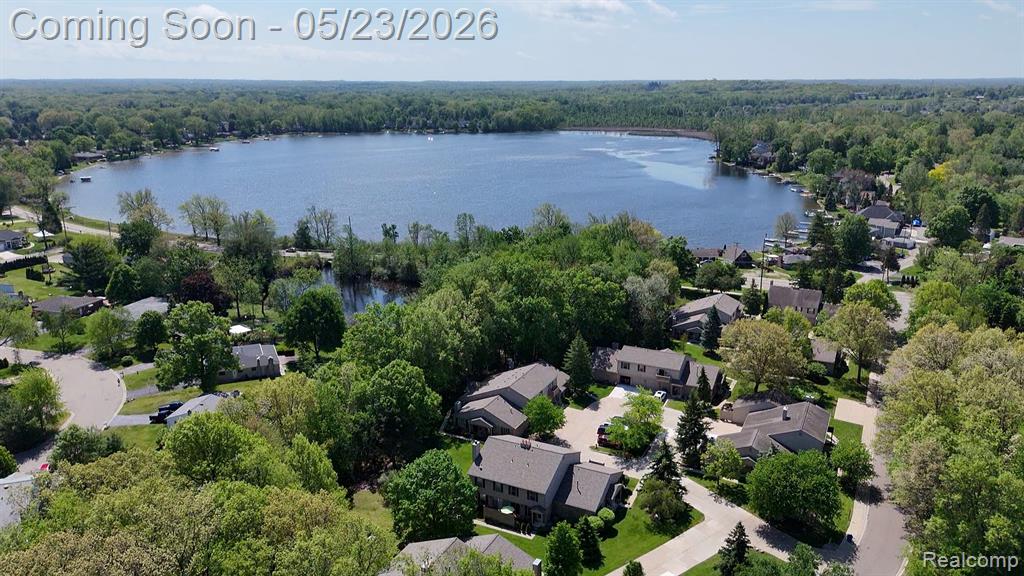 70 Pine Tree Ridge Drive, 2, Waterford, MI 48327 — Photo 36