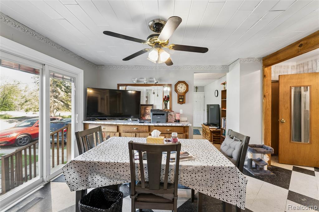 11472 E Lippincott Boulevard, Davison, MI 48423 — Photo 11