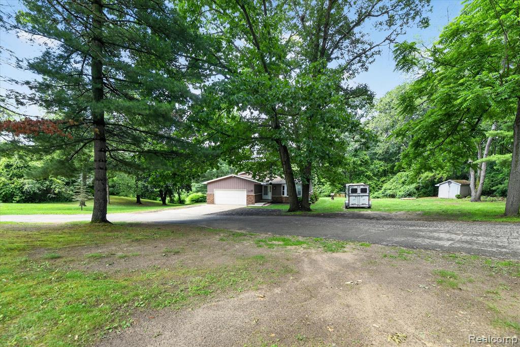 423 Sunset, White Lake, MI 48383 — Photo 4