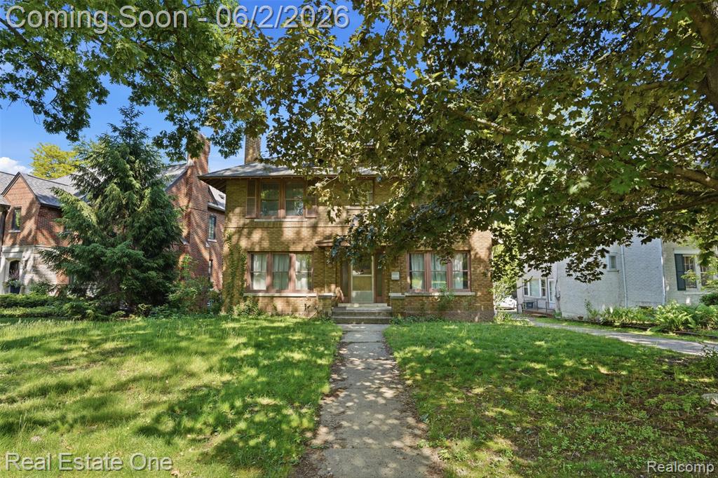 8606 Hendrie Boulevard, Huntington Woods, MI — Photo 3