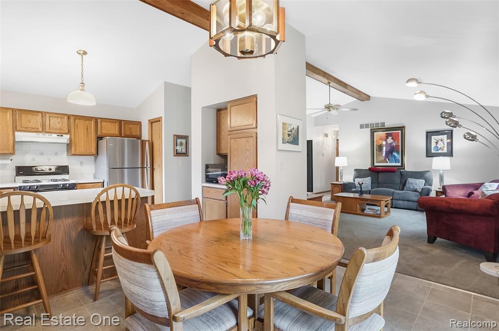59652 Sunridge Drive, New Hudson, MI 48165 — Photo 13