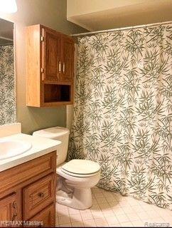 726 CLAIRE POINTE Circle, Saint Clair Shores, MI 48081 — Photo 14