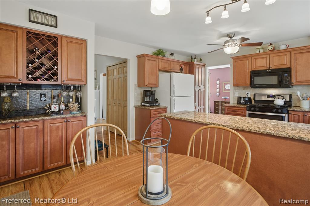 8530 Elmhurst Street, Canton, MI 48187 — Photo 6