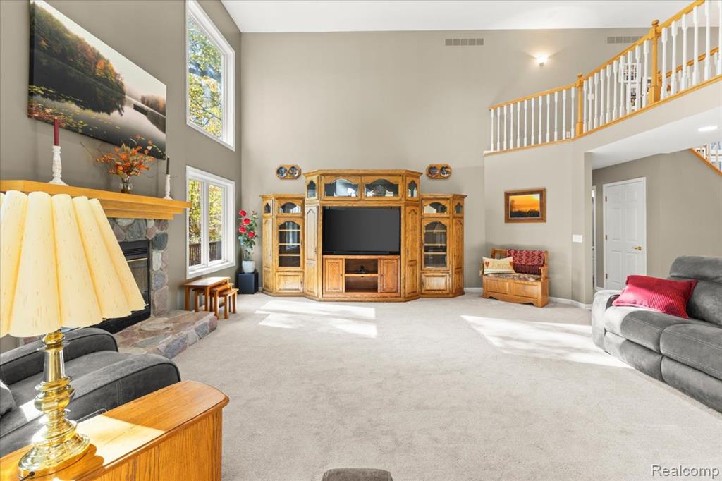 860 Galahad Drive, Ortonville, MI 48462 — Photo 9