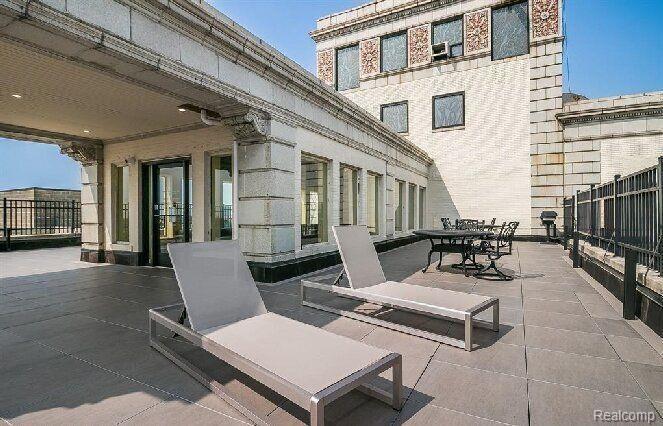 15 E KIRBY Street, 1025, Detroit, MI 48202 — Photo 6