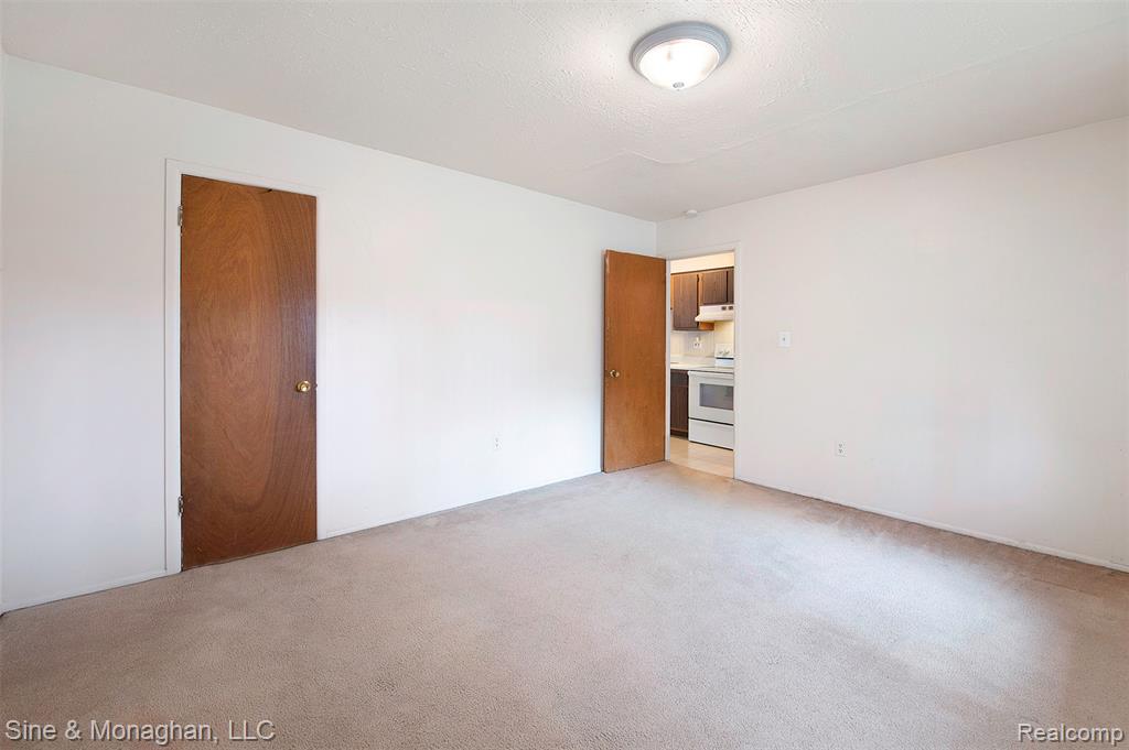 525 E WOODLAND, Ferndale, MI 48220 — Photo 6