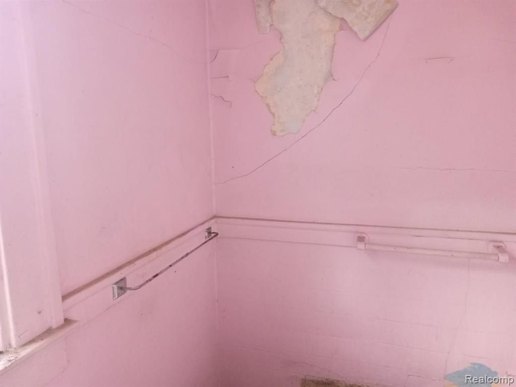 7477 PRAIRIE Street, Detroit, MI 48210 — Photo 6