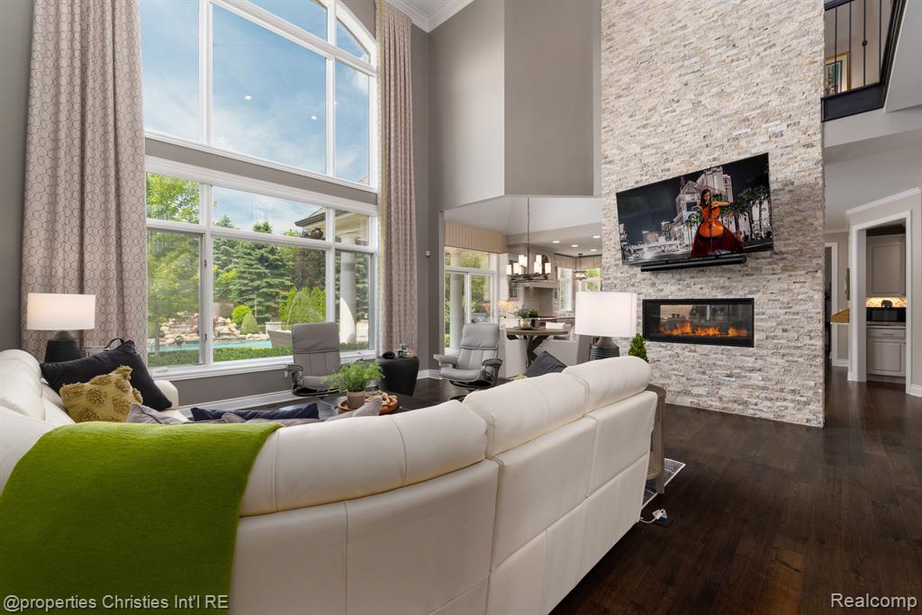 21127 MAYBURY PARK Drive, Northville, MI 48167 — Photo 9