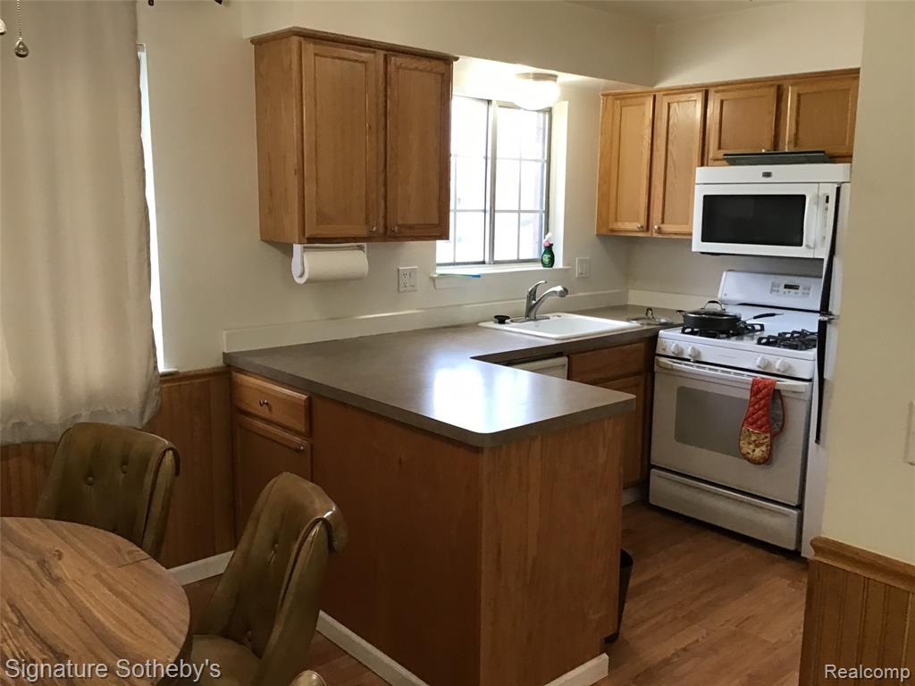 8171 Denwood Drive, K-3, Sterling Heights, MI 48312 — Photo 4