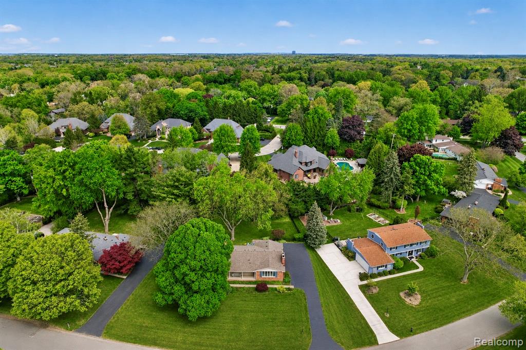 857 Helston Road, Bloomfield, MI 48304 — Photo 37