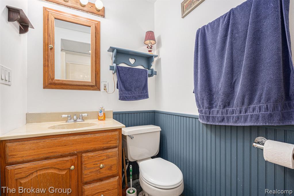 420 N Neeper Street, Capac, MI 48014 — Photo 12