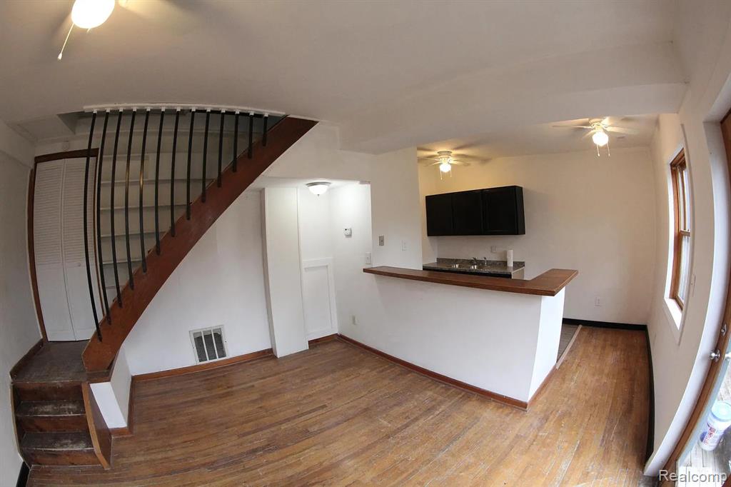 1417 Van Dyke Street, Detroit, MI 48214 — Photo 36