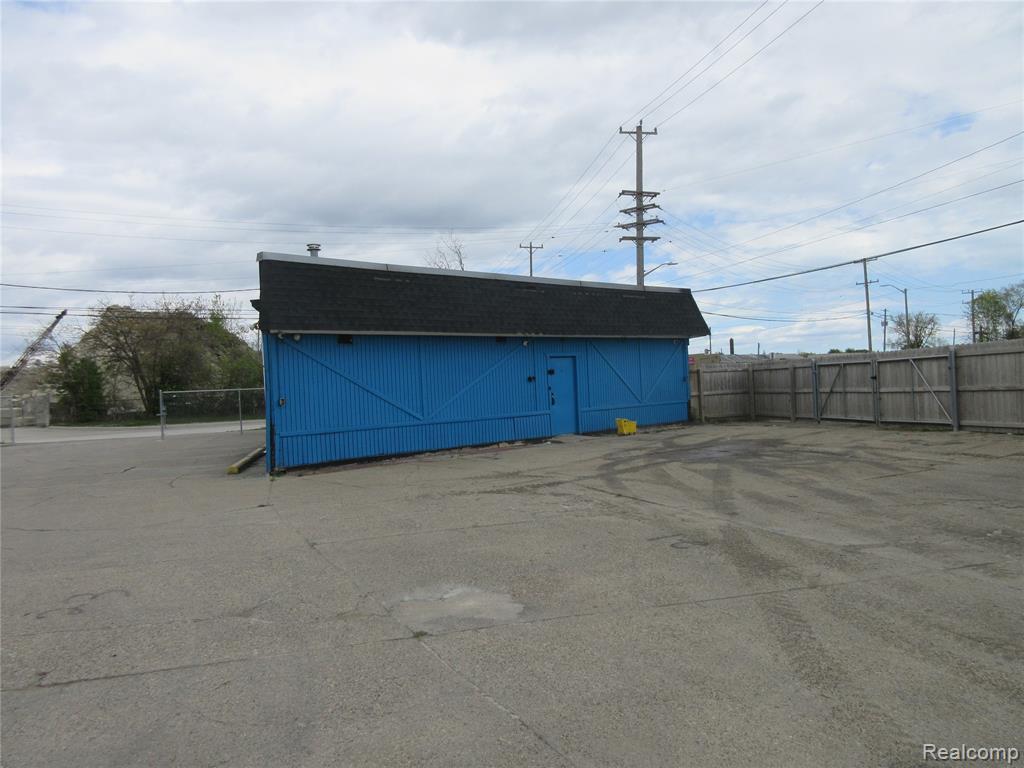 21665 GROESBECK Highway, Warren, MI 48089 — front exterior